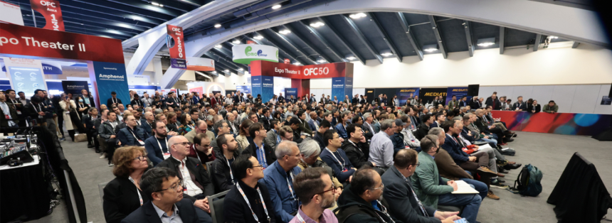 黄仁勋「点火」失败：GTC 提了光通信，为什么板块反而熄火？