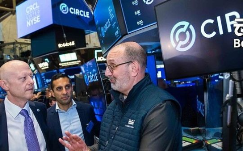 Circle股价暴跌20%：加密货币行业的监管风暴