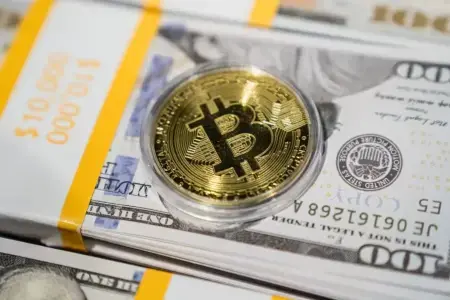 比特币首次进入公债市场,穆迪发布全球首个加密抵押债券评级