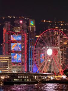 香港稳定币发牌背后的真正目标：一场精心设计的「阳谋」