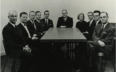 风险投资的演变:从多里奥特到幂律时代