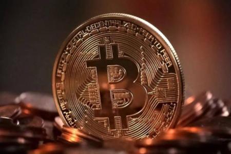 比特币在7.9万美元遇阻，6.5万至7万美元或成关键支撑区间