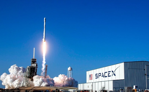 从拒绝上市到史上最大IPO:SpaceX的万亿赌局
