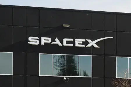 AI自主完成SpaceX招股书分析,12分钟生成投资备忘录