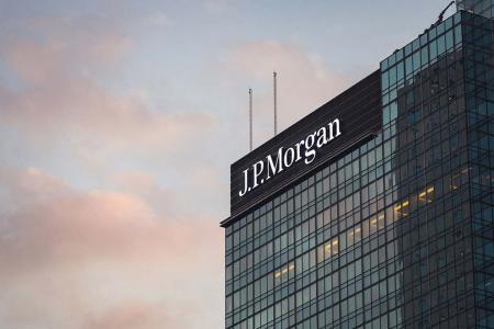 J.P. Morgan年中展望:AI叙事并未见顶,减持现金、增配实物资产