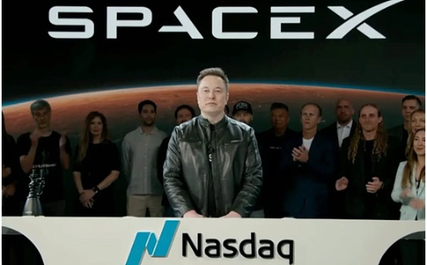 万亿美元钟声为马斯克敲响 加密用户抢筹SpaceX梦碎