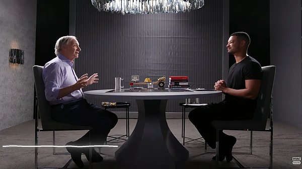 对话达利欧：当下正处AI泡沫中 投资组合的1%是比特币