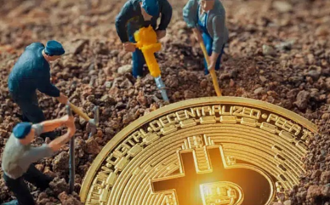 比特币矿工持续退出，算力创纪录下滑，但矿企股价逆势飙升