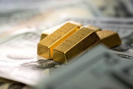 美债逼近40万亿美元关口，美银策略师力荐做多黄金对冲风险