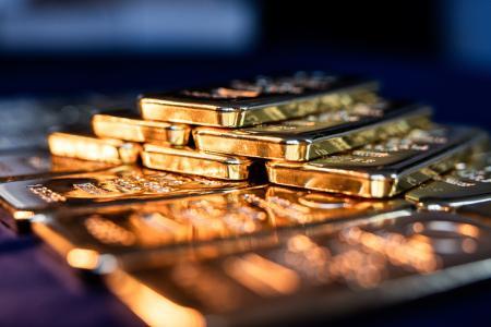 黄金突破4600美元:央行、ETF与期权资金三重共振推升金价,高盛看涨至4900美元